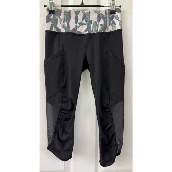 Lululemon water Sea-me run prickly pear cactus black crop leggings size 2 mesh - Picture 3 of 10